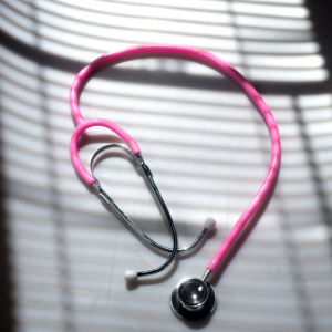 pink stethoscope for a doctor consultation
